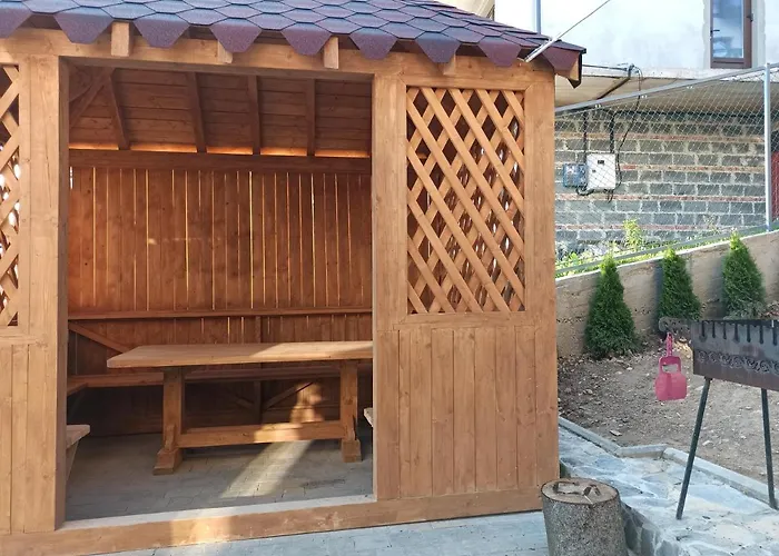 Brand New 2020 Specious Druzi 3 Daire Bukovel